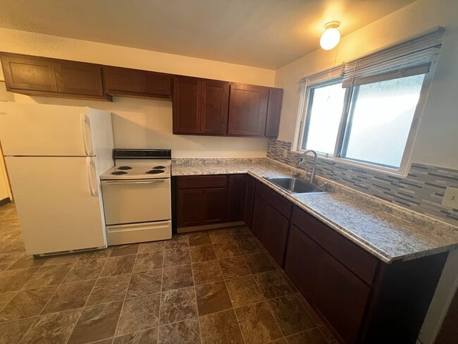 Photo - 3502 Dawes St