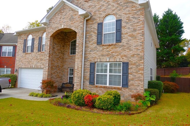 Photo - 115 Roberts Hill Dr