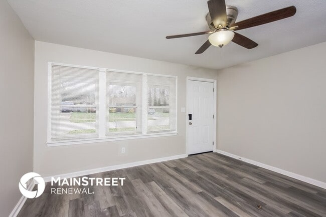 Photo - 7412 Lesane Dr