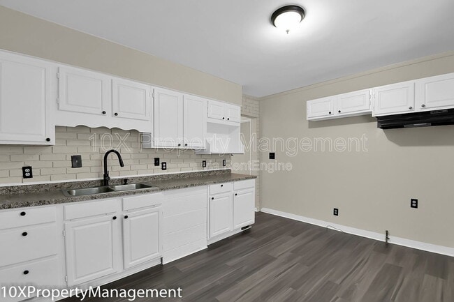 Photo - 849 Ruby Ave