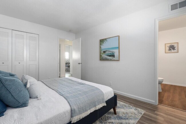 Photo - 2939 Samuel Dr Unit ID1407694P