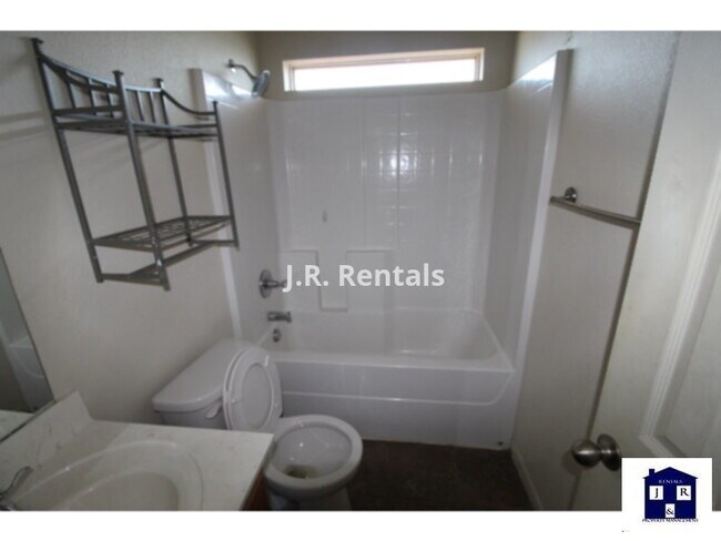 Photo - 2813 Settlement Rd