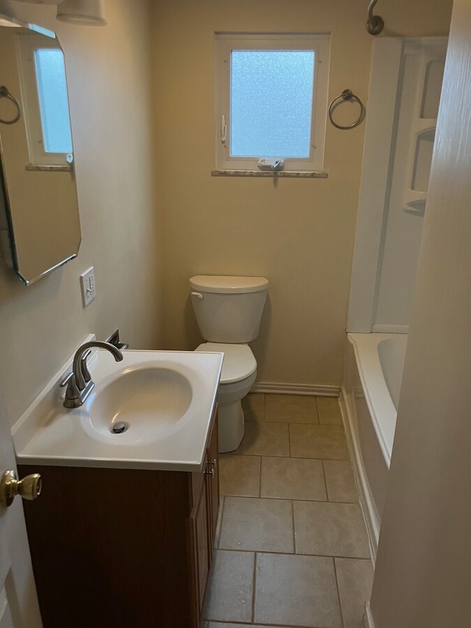 Photo - 830 14th St Unit Apartment 1