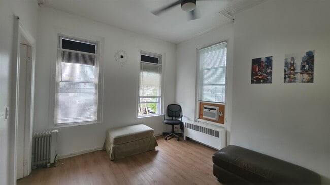 Photo - 23 Sherman Pl Unit 2