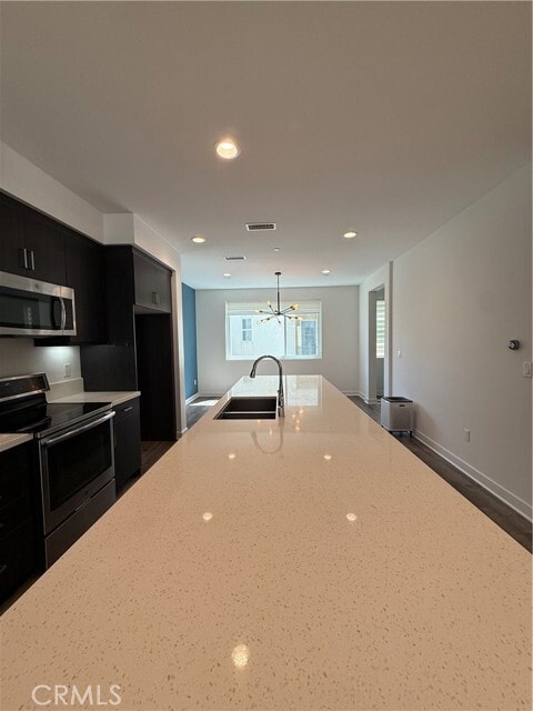 820 Aloe Pl