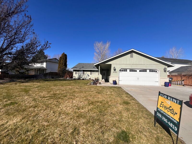 Photo - 2321 Hummingbird Ln