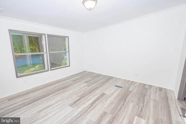 Photo - 85 Hickory Ave