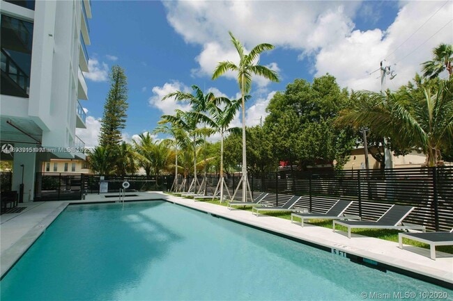 Photo - 13800 Highland Dr Unidad 604