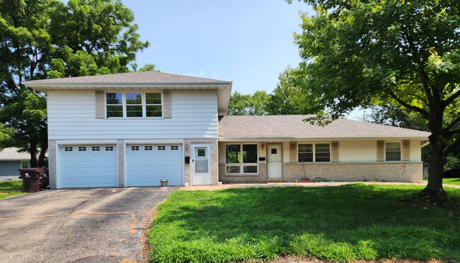 Building Photo - 6134-Lower & Upper N Jayar Drive Rental