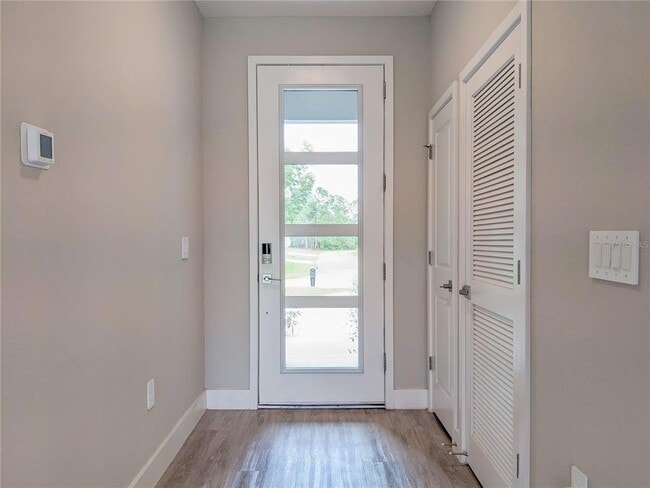 Photo - 7295 Minardi St