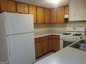 Photo - 305 River Oak Dr