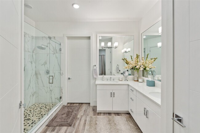 Photo - 199 Waterpoint Court Unidad 208