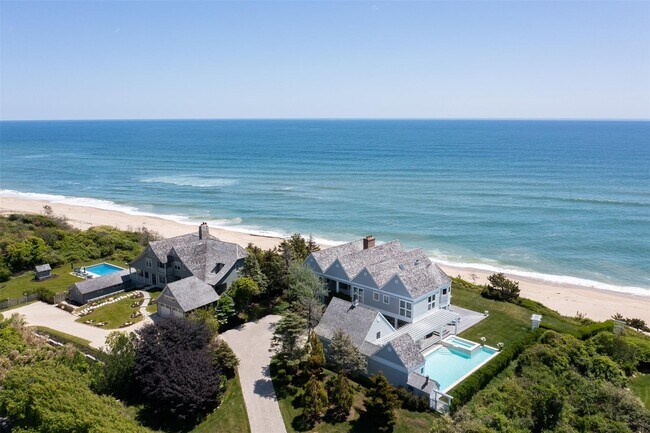Photo - 390 Old Montauk Hwy Casa