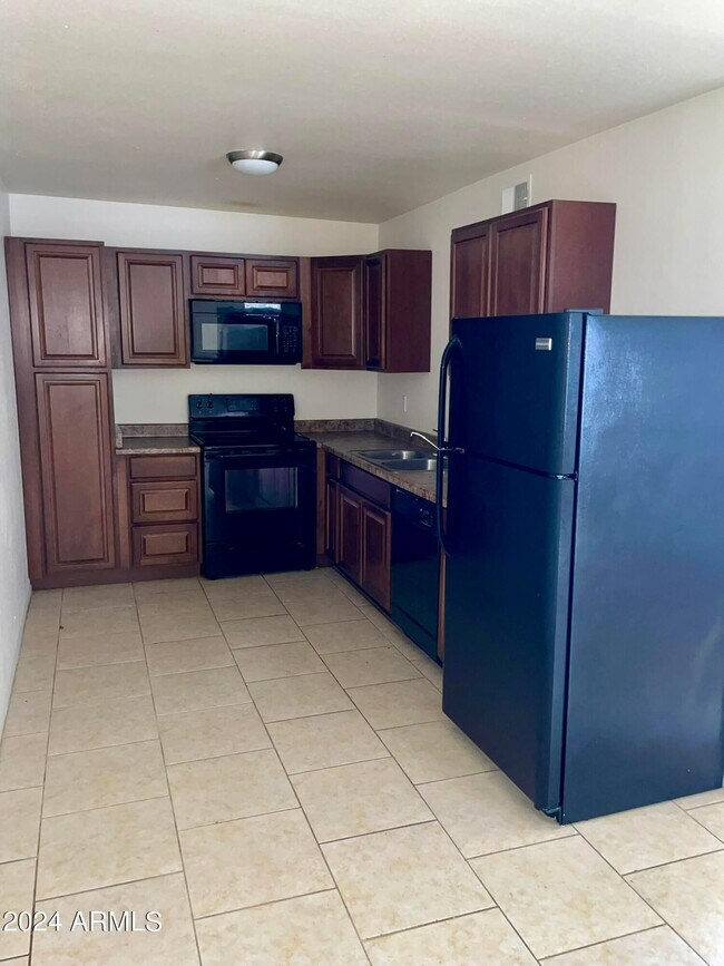 2417 West Campbell Ave Unit 208