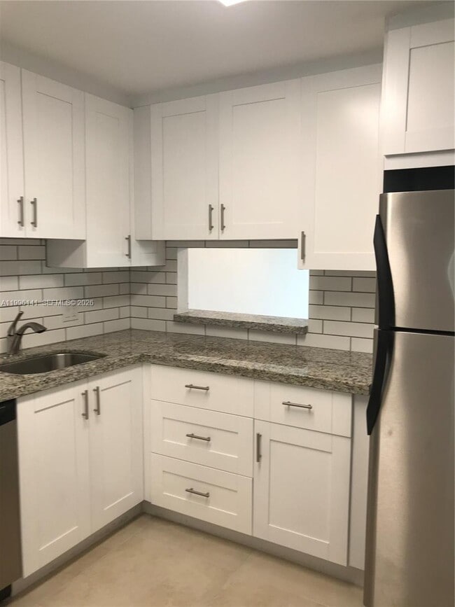 Photo - 950 Hillcrest Dr Unit 210