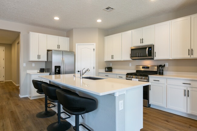 Photo - 6057 Nauman Dr