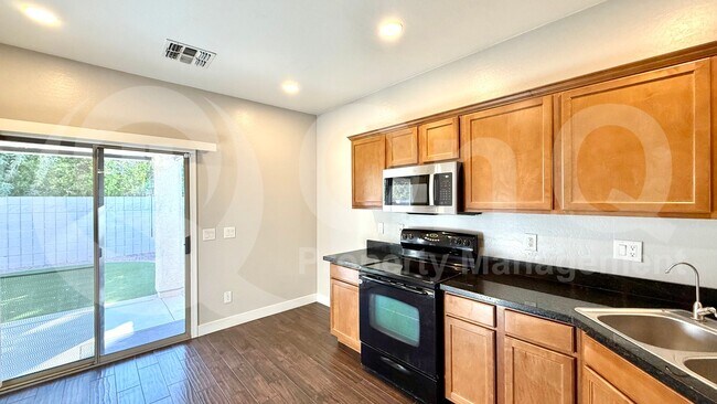 Photo - 3057 S Eugene