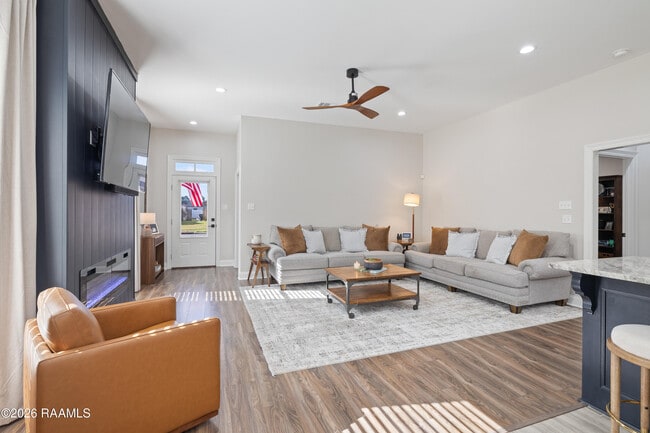 Photo - 901 Russo Rd