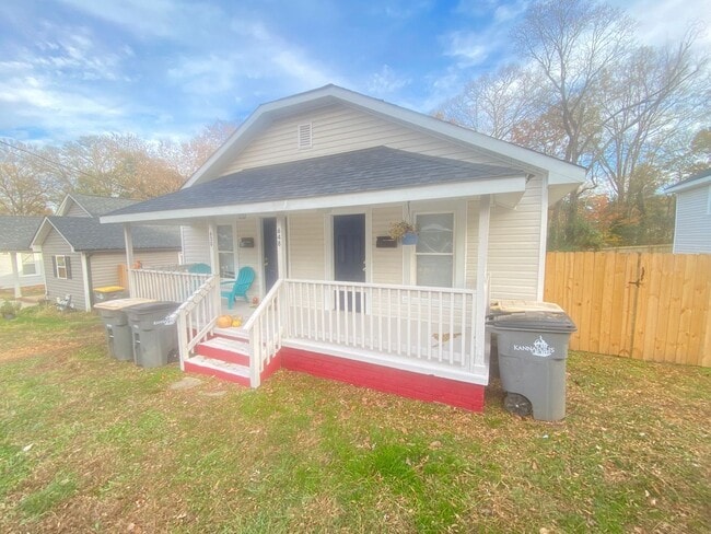 Photo - 1bd/1ba 2021 Renovated Duplex near Downtown Kannapolis & Hwy 29