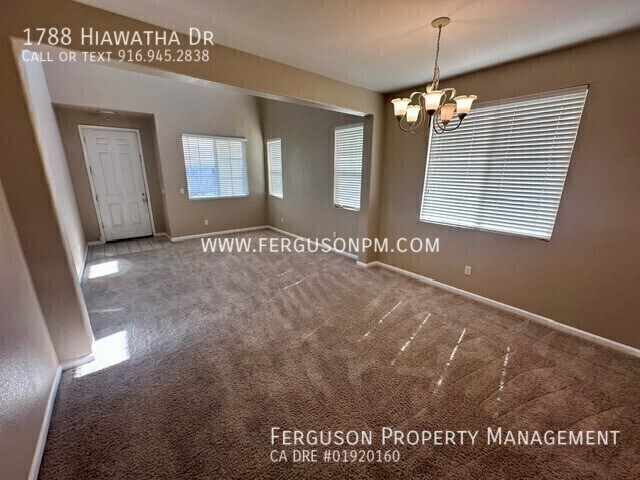 1788 Hiawatha Dr