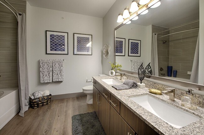 Photo - Your Perfect Place with 1 Month Free Rent! Unit 22H2