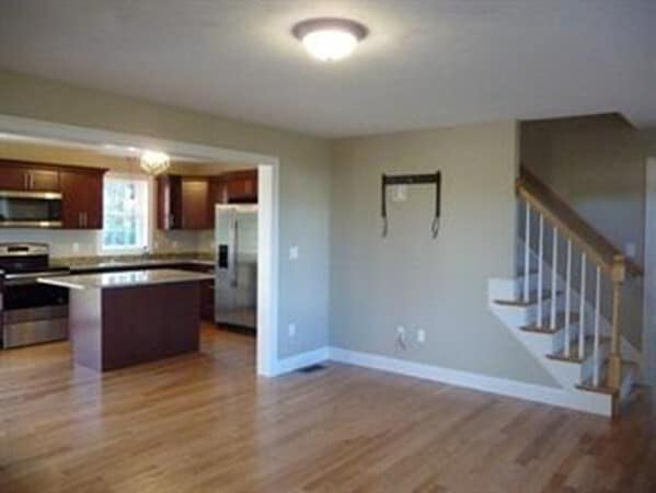 Photo - 55 Wenham Rd