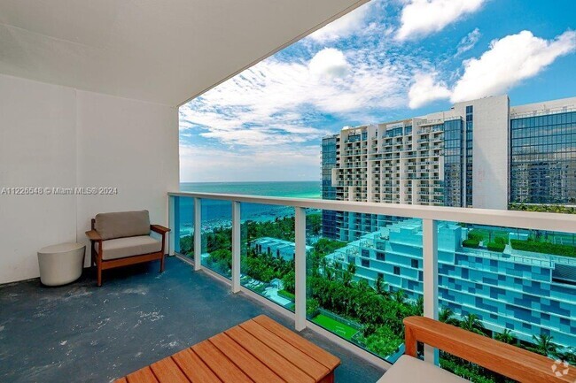 Building Photo - 2301 Collins Ave Unit 1401 Rental