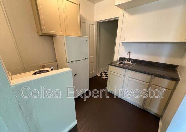 Photo - 436 W Williams St Unit 22