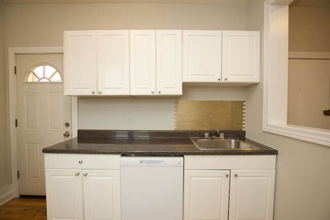 Photo - 7235 W Barry Ave Unit A4