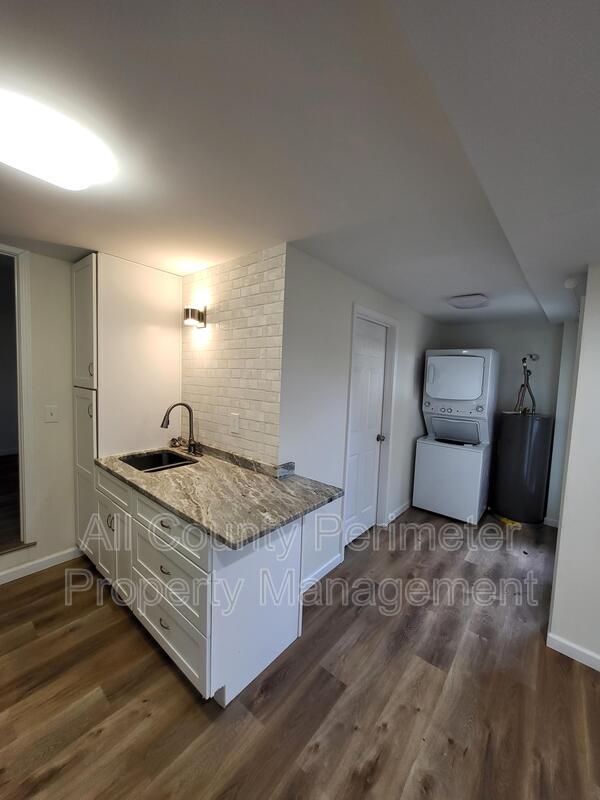 Photo - 1439 Spring St SE Unit B