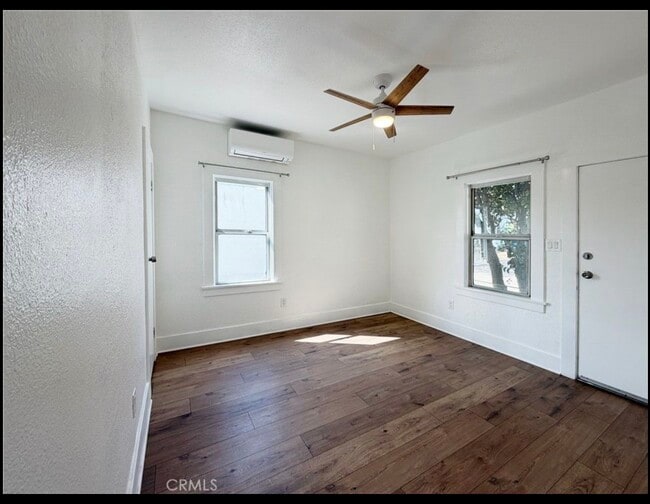 Photo - 2629 1/2 Granada St