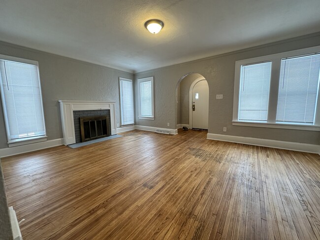 Building Photo - 1807 Carney Ave
