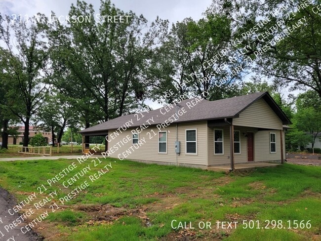Photo - 211 N Jackson St