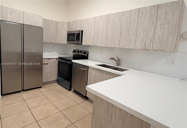 Photo - 11537 Louis St