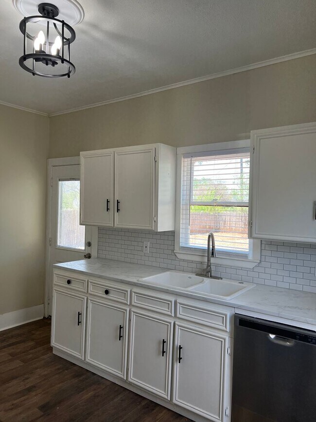 Merkel TX 2 bed 1 bath cottage House House Rental in Merkel, TX