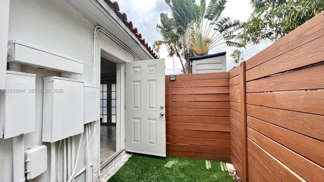 Photo - 1501 Calais Dr Unit A