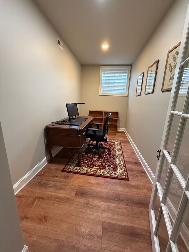 Photo - 2021 Rivermont Ave Unit A