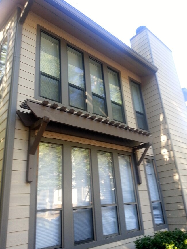 Photo - 9400 Roberts Dr Condo Unit 2G