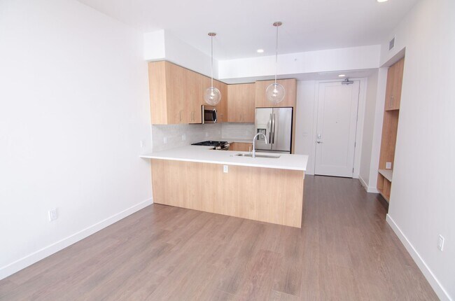 Photo - 1212 Demonbreun St Unit 910
