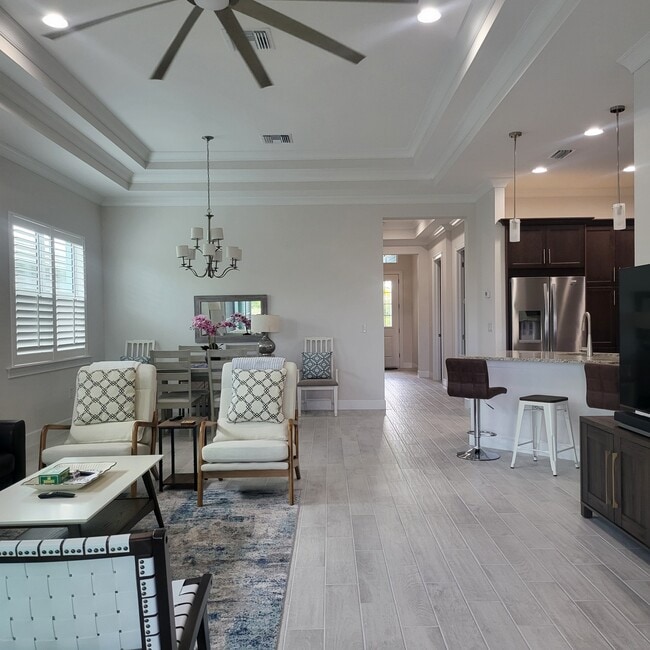 Photo - 6839 Saona CT