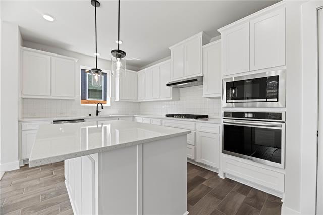 Photo - 6104 Lake Brook Dr