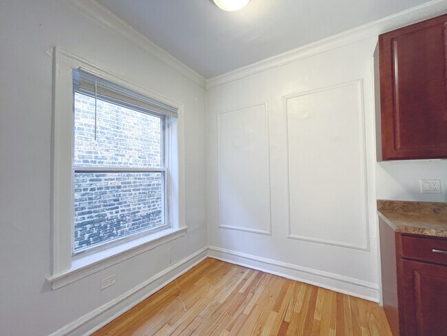 Photo - 3449 N Elaine Pl Unidad 403