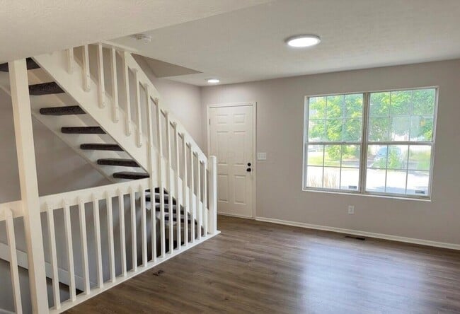Photo - 5122 Singleton Dr Unit 36C