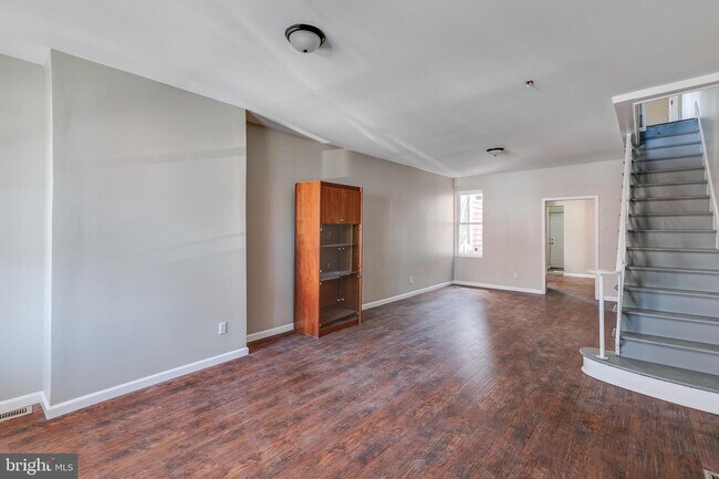 Photo - 829 N 50th St