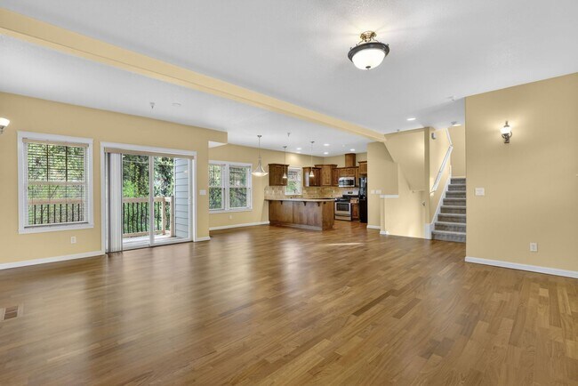 Photo - 368 SW Eastman Pkwy Unit 368