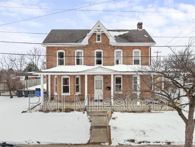 Building Photo - 1001 Pope Ave