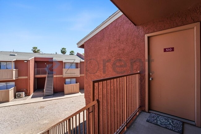 Building Photo - Unit 510