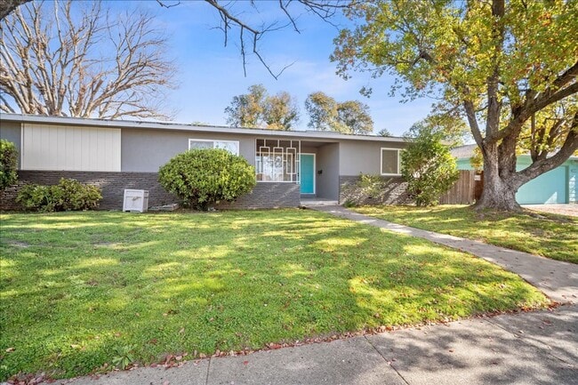 Photo - 1135 27th Ave