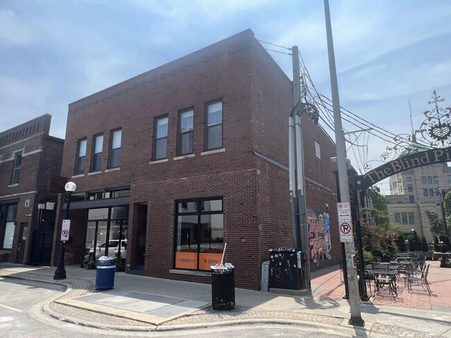 Building Photo - 15 E Taylor St C Unit 15C