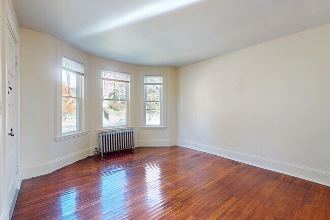 Photo - 539 Mt Auburn St Unit 2